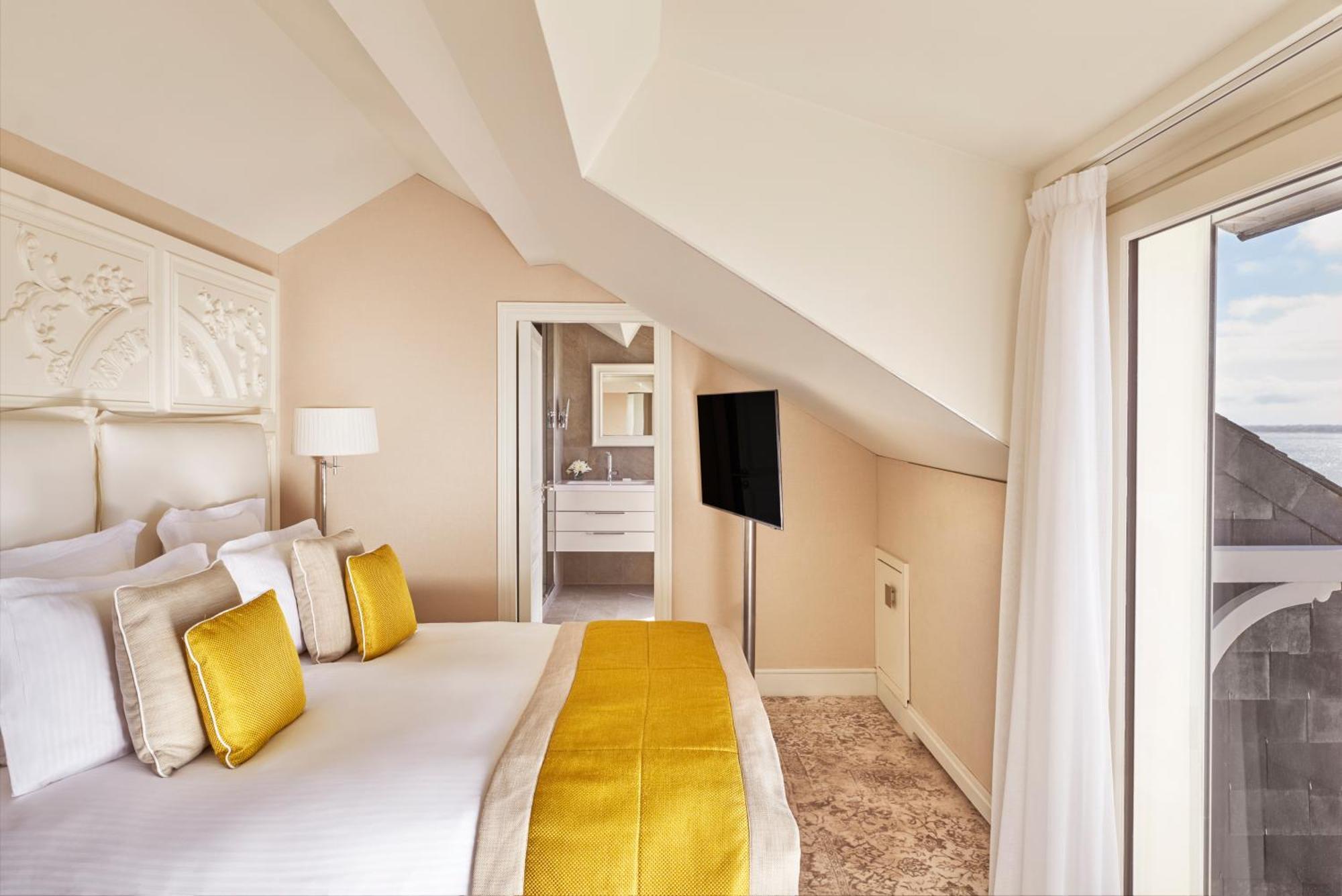 Barrière Le Royal Hotel 5*